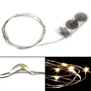 Řetěz s LED světýlky - na baterie, barva teplá bílá