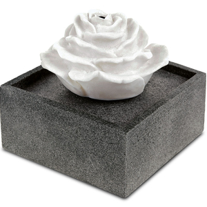 Fontána s LED světlem - polyresin, dekor kámen, a bílá růže