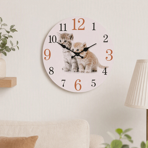 Hodiny nástěnné - pr. 34 cm, MDF, zvídavá koťata