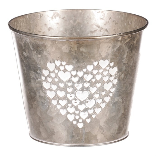 Obal z kovu na květiny, v tmavě krémové barvě se srdcem