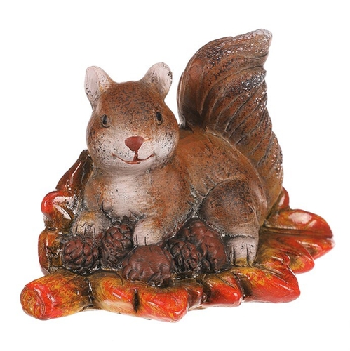 Veverka se šiškami na listu - keramická dekorace