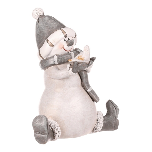 Sněhulák - polyresiová figurka, sedící, šedý obleček a čepka