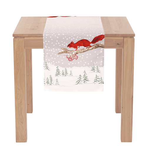 Běhoun se zimním motivem - veverka, 100% polyester, 40 x 150 cm.