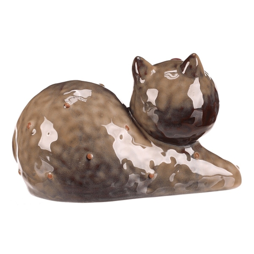 Kočka - keramická figurka, ležící, vel. XL, hnědá