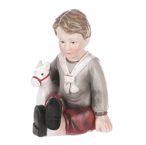 Chlapec držící koníka - figurka z polyresinu